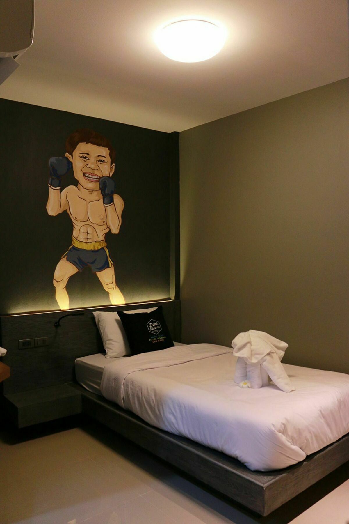 Dent Station Resident Hotel Phuket Екстериор снимка
