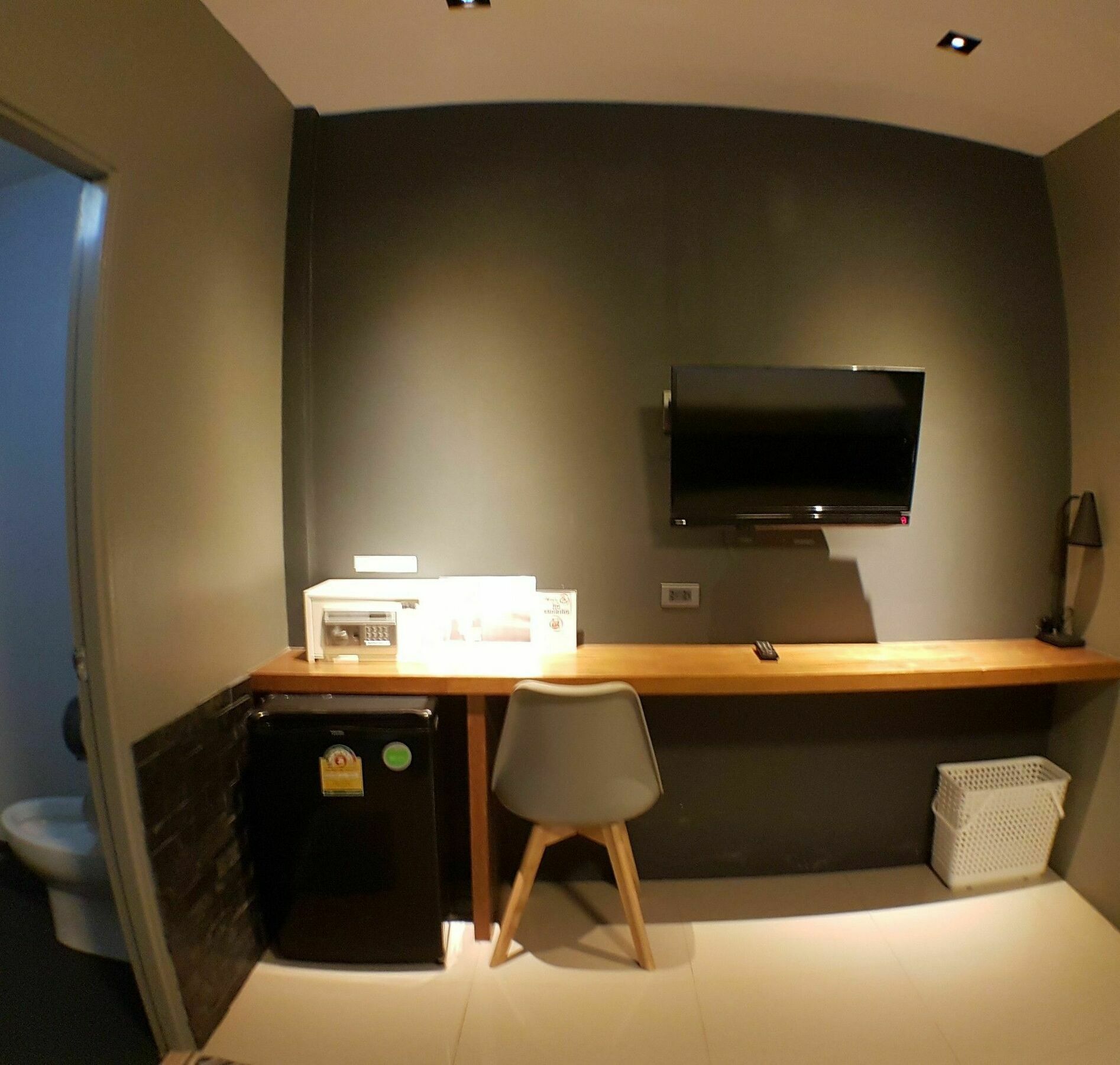 Dent Station Resident Hotel Phuket Екстериор снимка