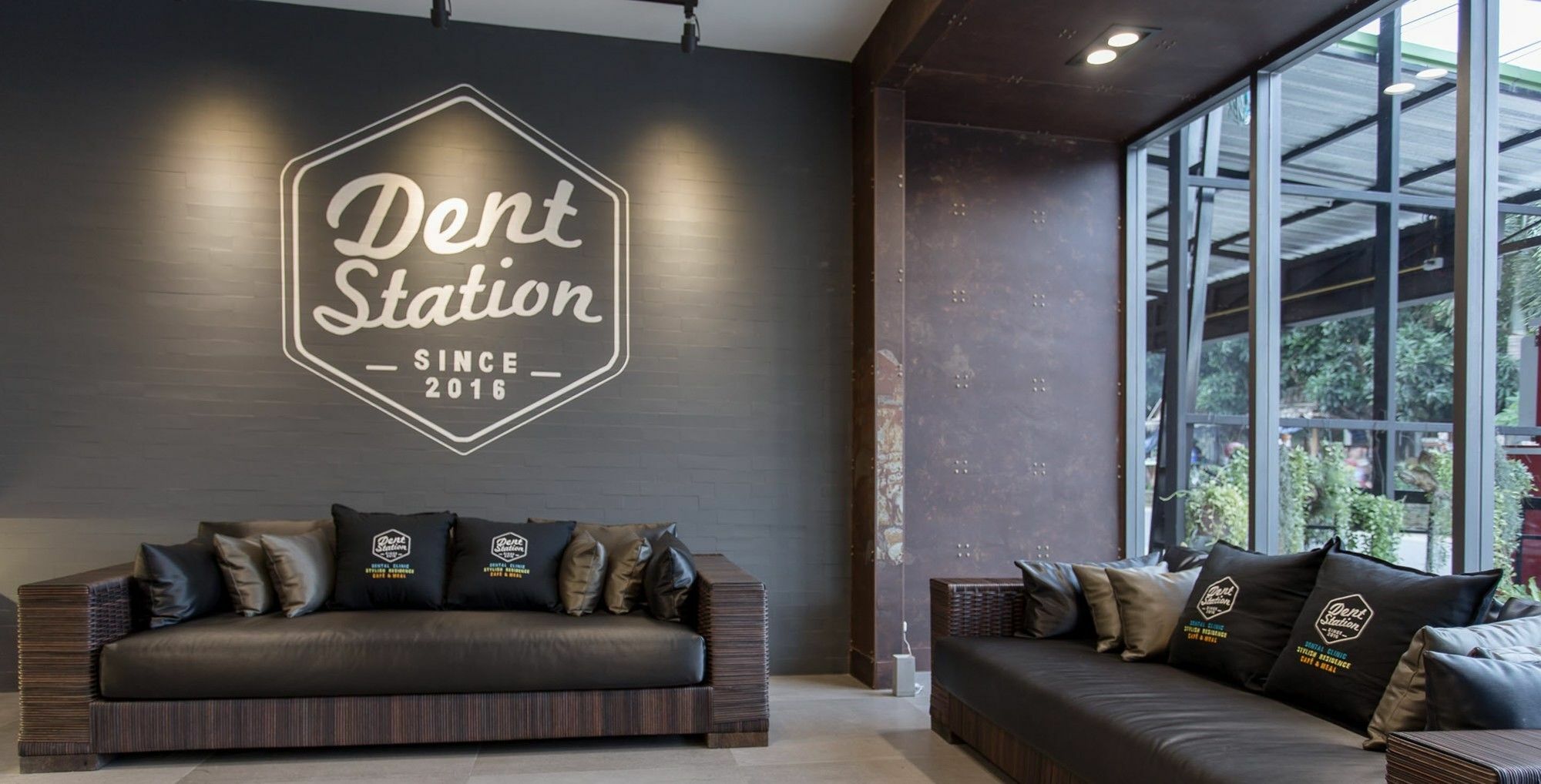Dent Station Resident Hotel Phuket Екстериор снимка